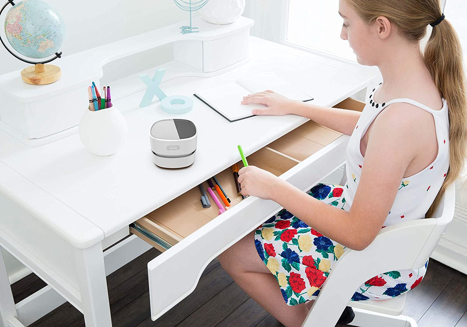 SwiftSweep™ Desktop Vacuum Cleaner